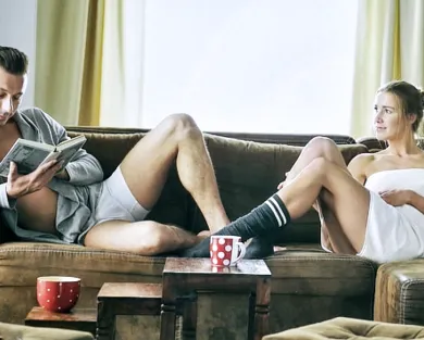 Смотреть порно: Книга и секс: Момент, когда женщина хочет нежности и нежного секса