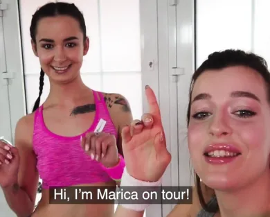 Смотреть порно: Спортивные девушки занимаются лесбийским сексом