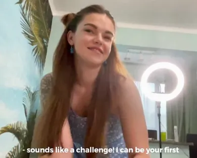 Смотреть порно: Сводная сестра спалила брата на дрочке трусиками и захотела секса